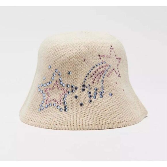 New Urban Outfitters Gabbi Rhinestone Bucket Hat Ivory Celestial - Picture 1 of 4